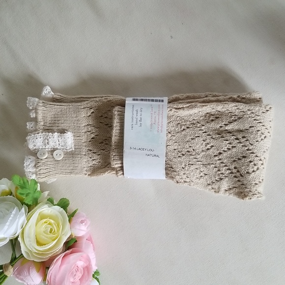 Grace & Lace - Picture 2 of 4